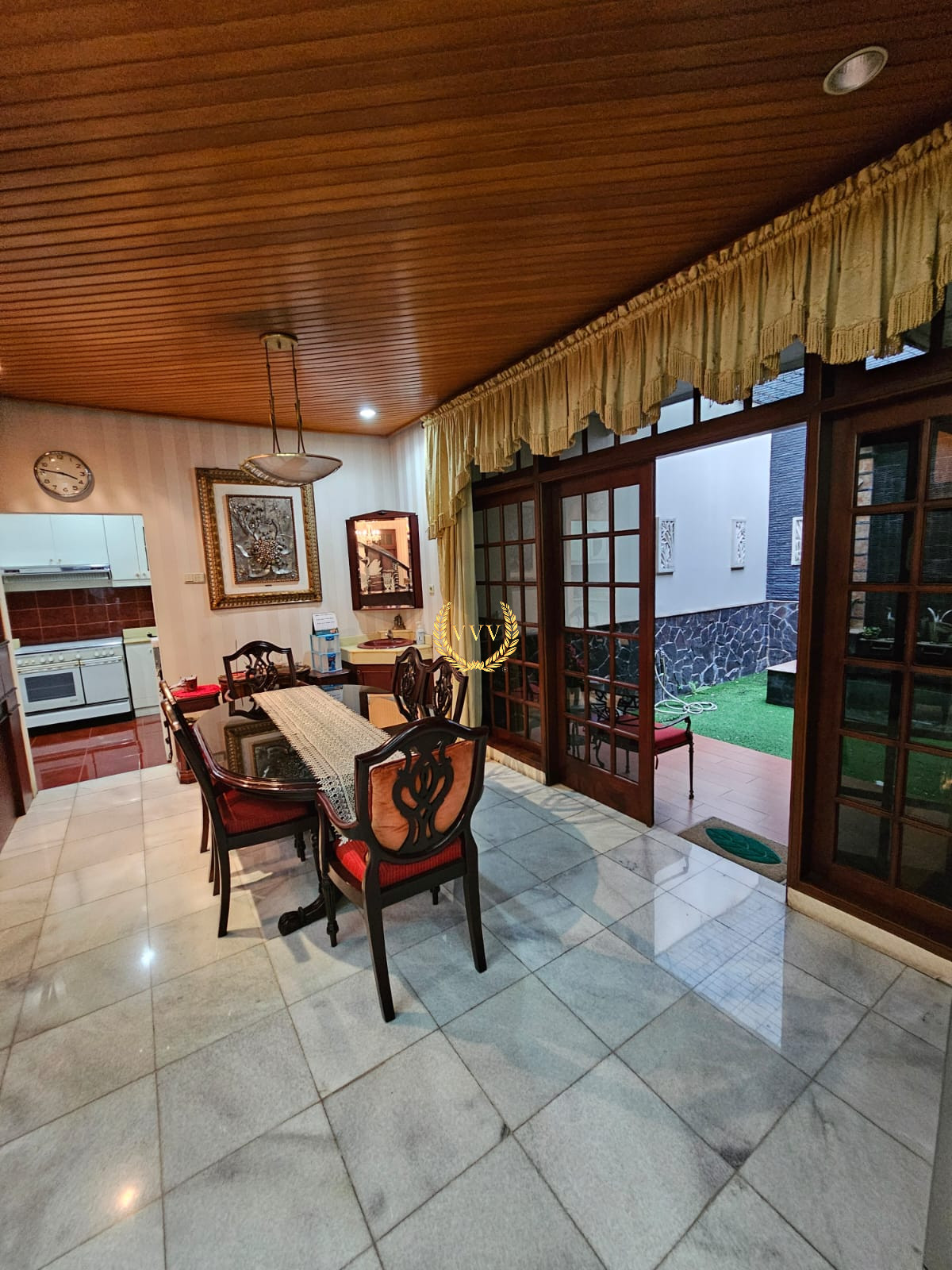 Rumah Besar dan Bagus di Rempoa Ciputat - View 12