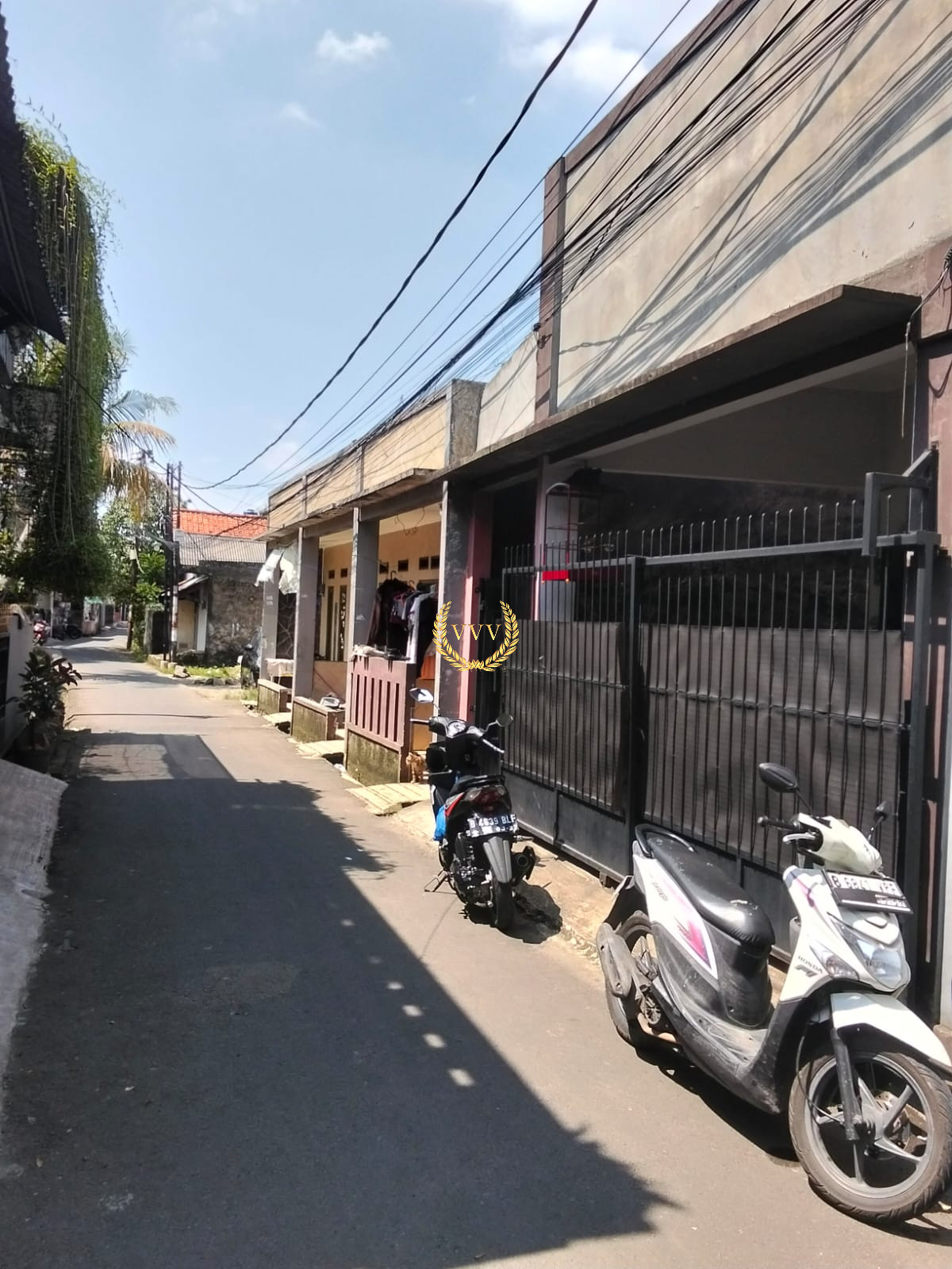 Dijual Rumah dan Kontrakan di Jurangmangu, Akses Mobil, SHM - View 1
